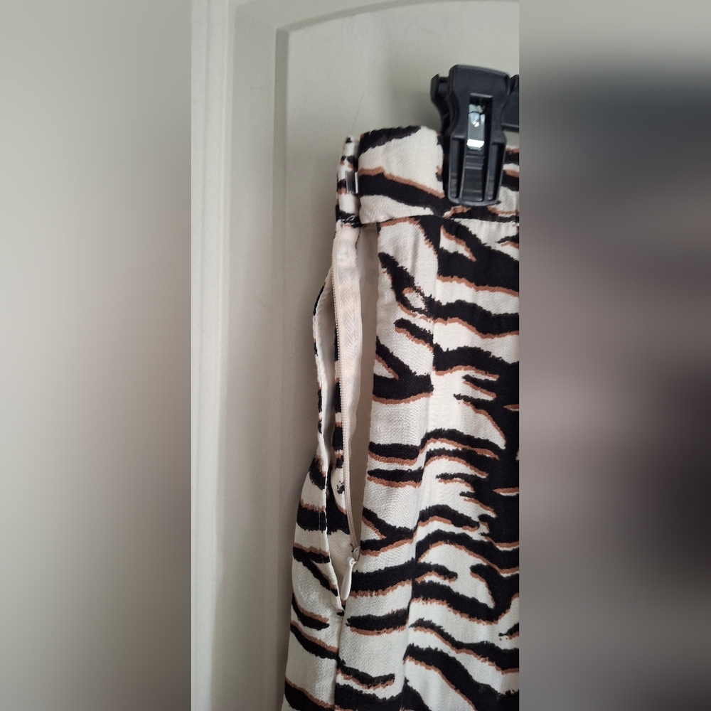 H&M NWT Zebra Print Wide Leg Pants Women's Sz 4 Formal Party Profesional Casual - Picture 8 of 9